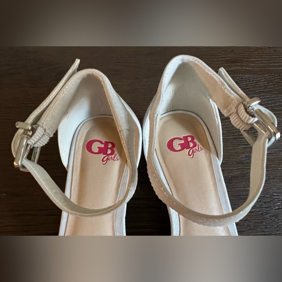 Dilliard’s GB Girls Silver Lianna-Girl Shimmer Dress Heels Size 3 - Picture 7 of 9